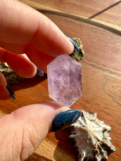 SMALL AMETHYST DT POINT