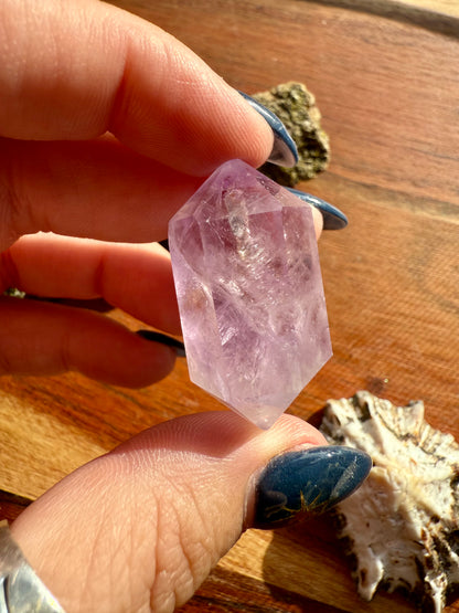SMALL AMETHYST DT POINT