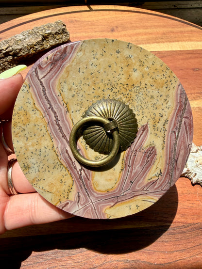 ROUND PICTURE JASPER BOX WITH BRASS DETAIL