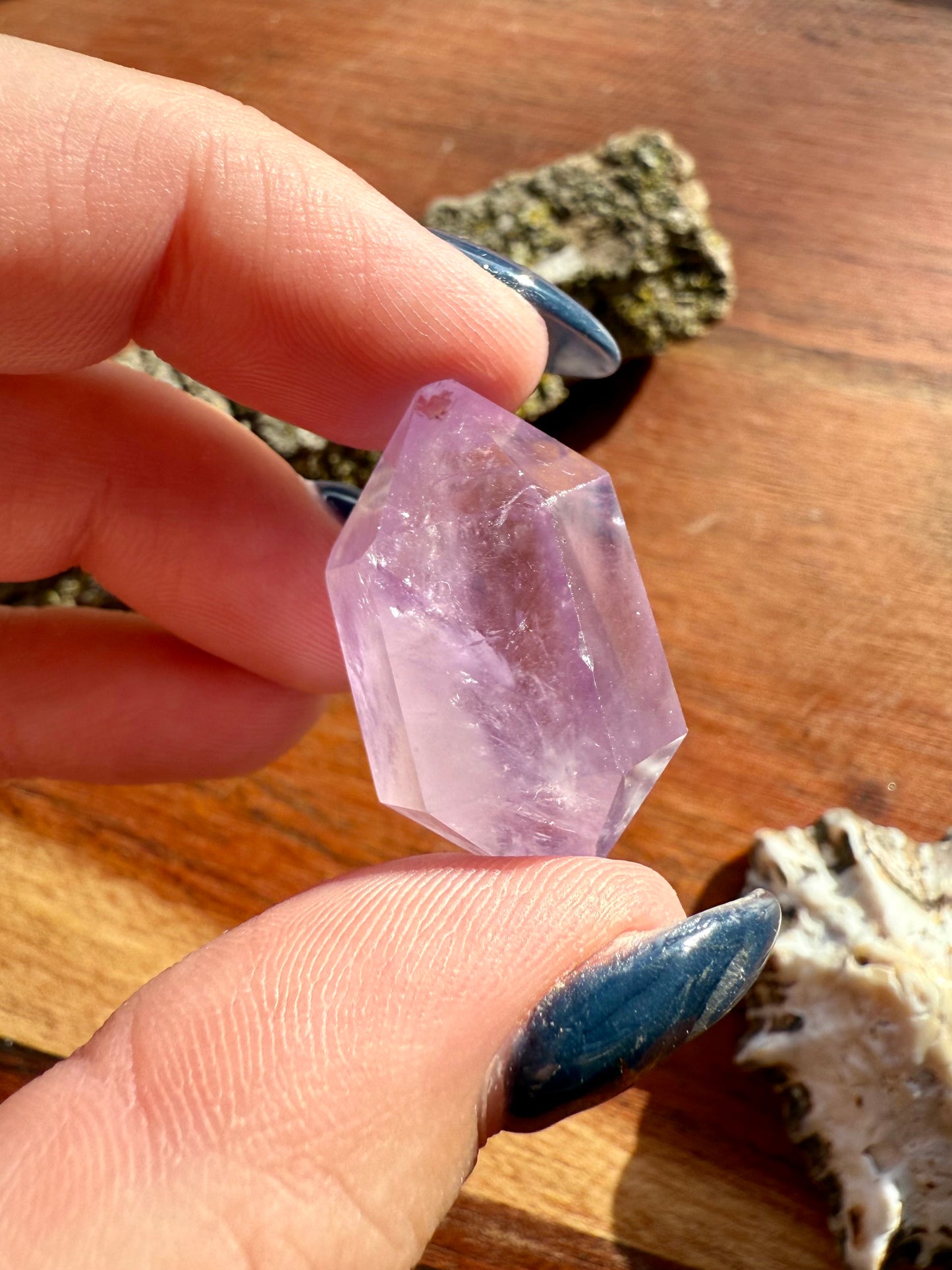 SMALL AMETHYST DT POINT