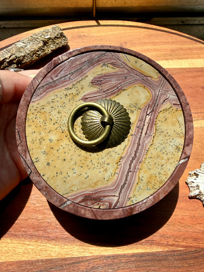 ROUND PICTURE JASPER BOX WITH BRASS DETAIL