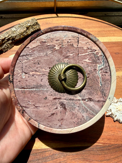ROUND PICTURE JASPER BOX WITH BRASS DETAIL