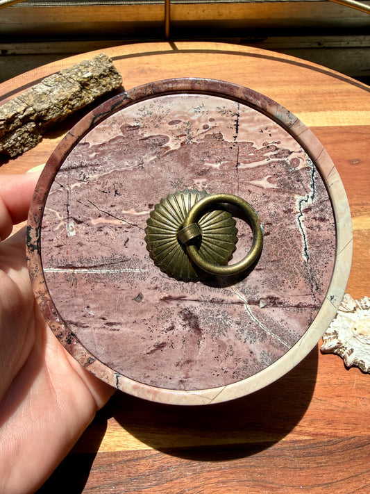 ROUND PICTURE JASPER BOX WITH BRASS DETAIL