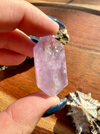 SMALL AMETHYST DT POINT