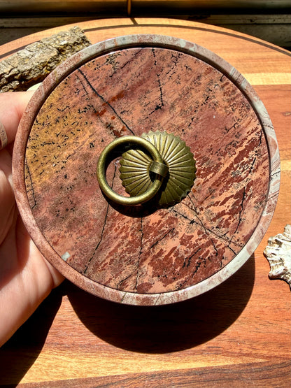 ROUND PICTURE JASPER BOX WITH BRASS DETAIL