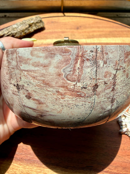 ROUND PICTURE JASPER BOX WITH BRASS DETAIL