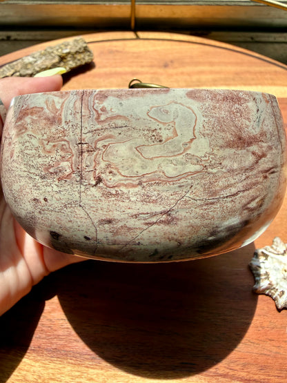 ROUND PICTURE JASPER BOX WITH BRASS DETAIL