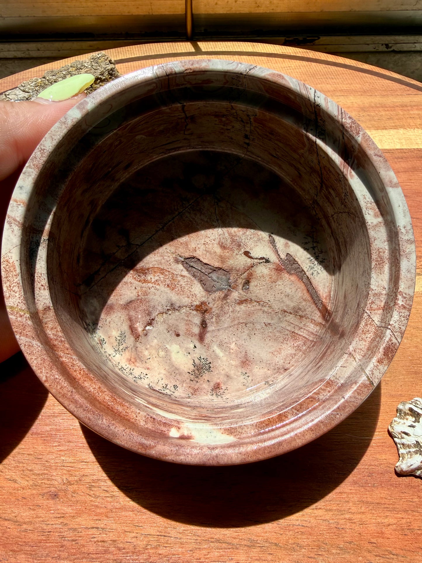 ROUND PICTURE JASPER BOX WITH BRASS DETAIL