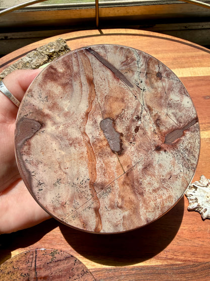 ROUND PICTURE JASPER BOX WITH BRASS DETAIL
