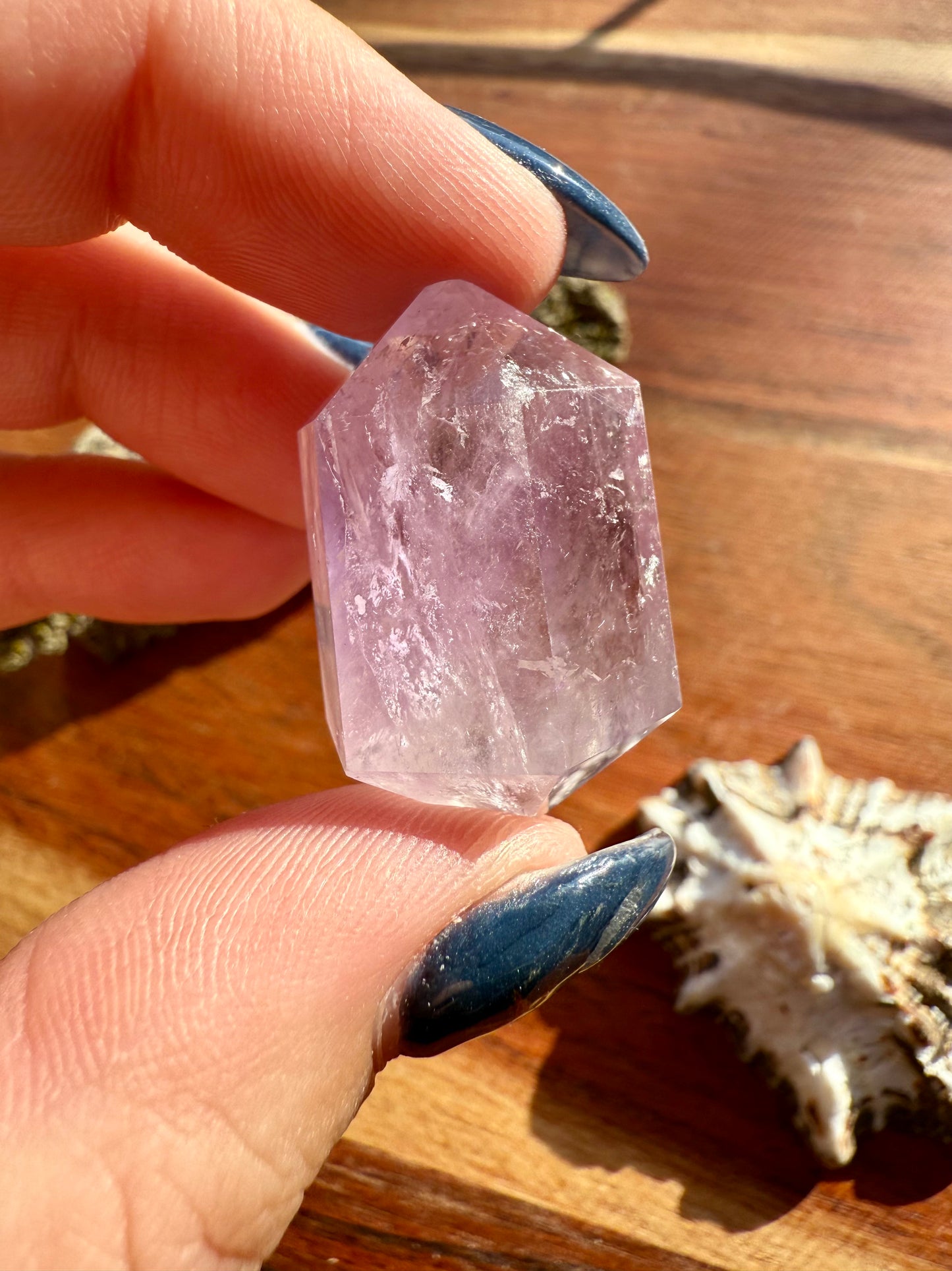 SMALL AMETHYST DT POINT