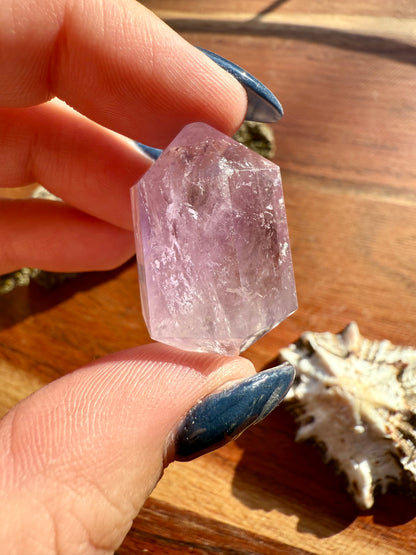 SMALL AMETHYST DT POINT