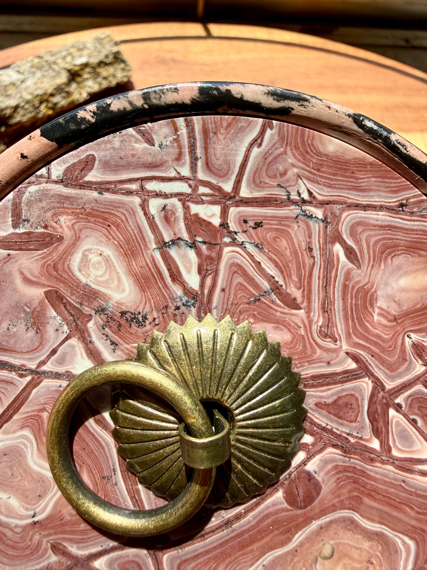 ROUND PICTURE JASPER BOX WITH BRASS DETAIL