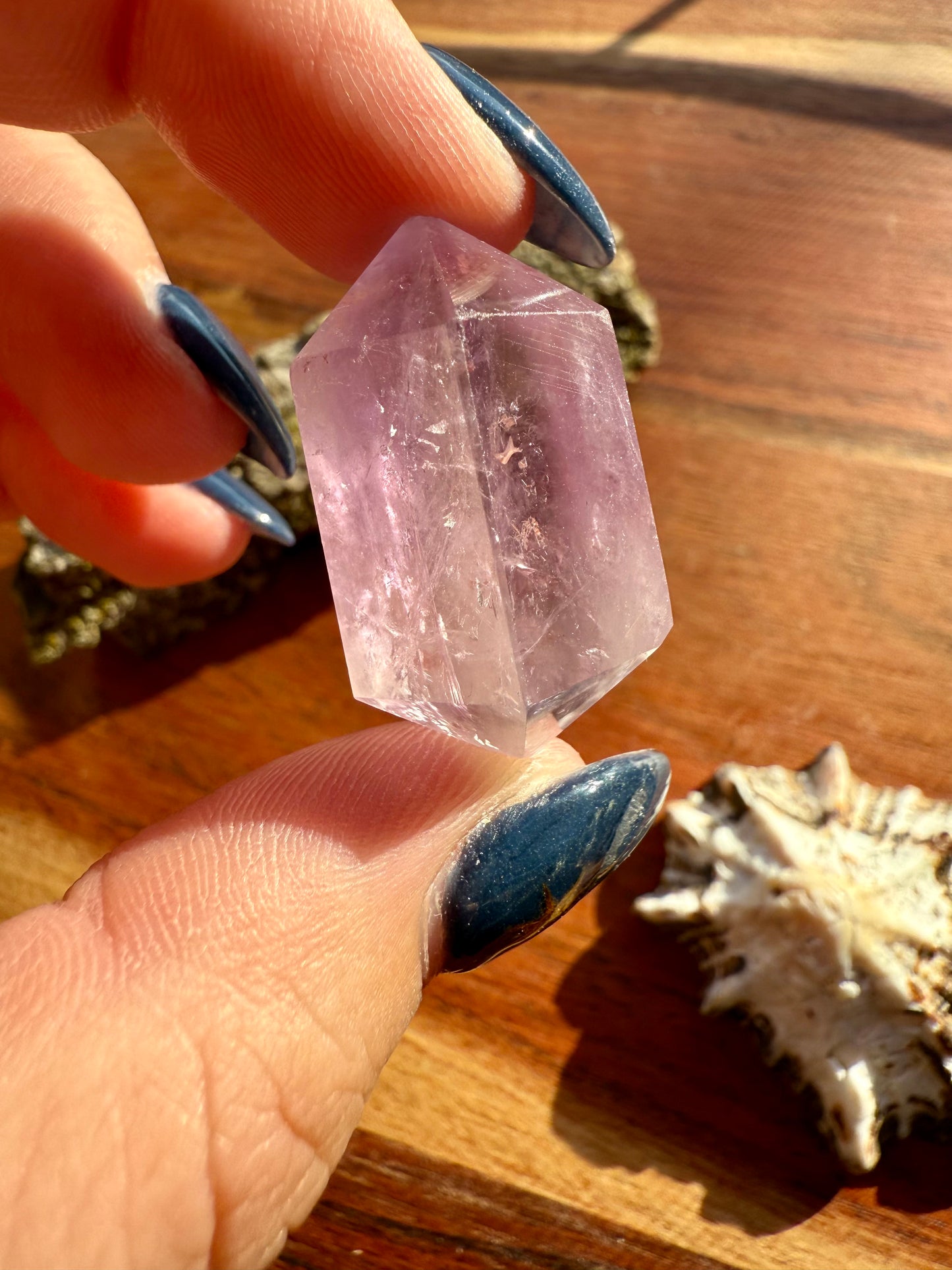 SMALL AMETHYST DT POINT