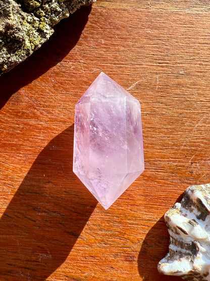 SMALL AMETHYST DT POINT