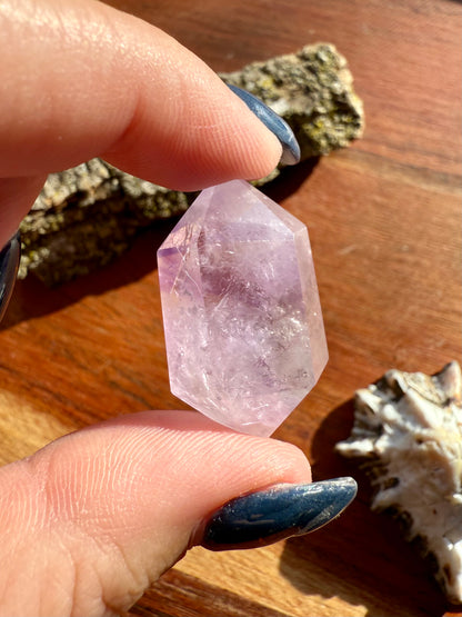 SMALL AMETHYST DT POINT