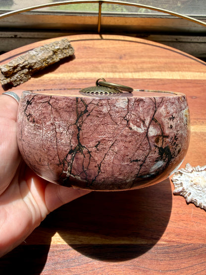 ROUND PICTURE JASPER BOX WITH BRASS DETAIL