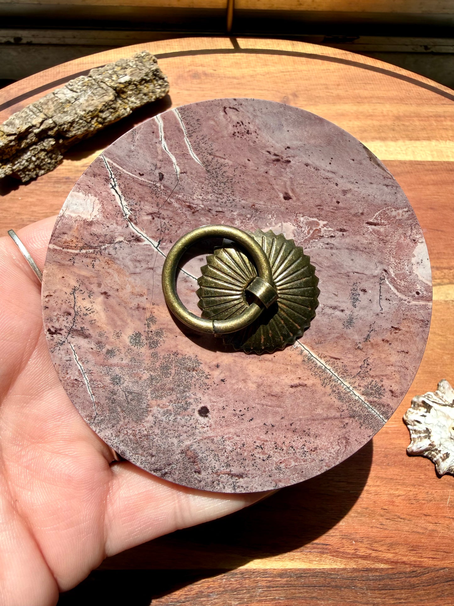 ROUND PICTURE JASPER BOX WITH BRASS DETAIL