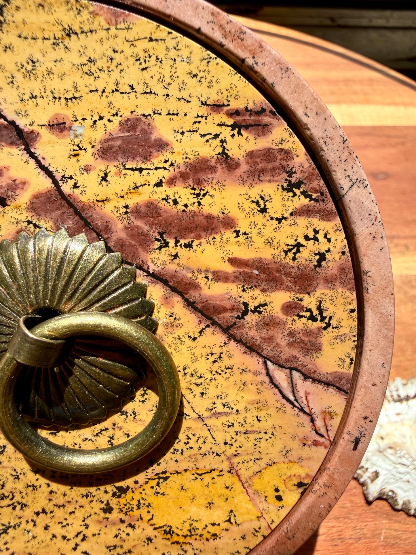 ROUND PICTURE JASPER BOX WITH BRASS DETAIL