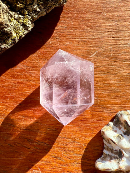 SMALL AMETHYST DT POINT