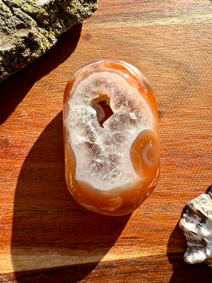 SWAZI AGATE PALM STONE