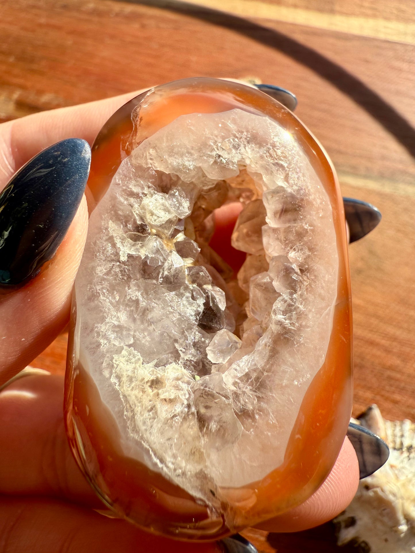 SWAZI AGATE PALM STONE