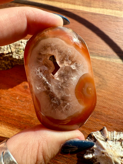 SWAZI AGATE PALM STONE
