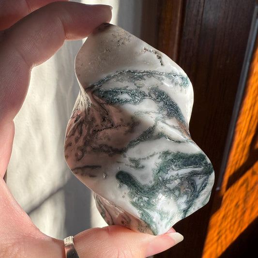 Moss Agate Flame | Moss Agate | Moss Agate Carving | Crystal Flame | Crystal Carving | Altar Decor | Green Crystal | White Crystal