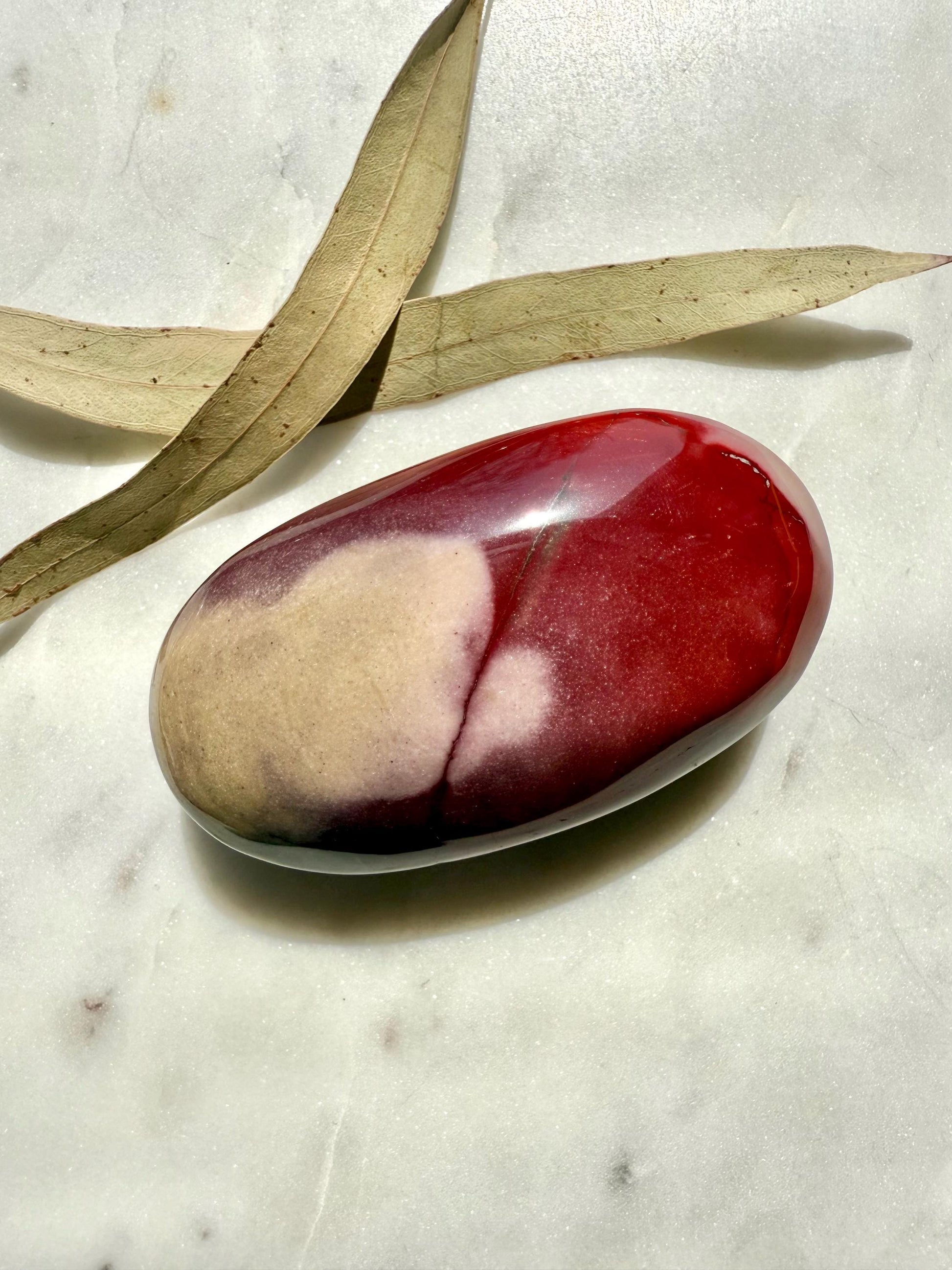 Mookaite Palm Stone || Mookaite Crystal Palm Stone || Gift for Crystal Lover || Grounding Crystal || Confidence Crystal || Crystal Gift