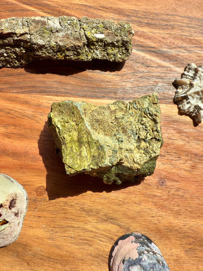 High Quality Epidote and Quartz Free Form || Epidote and Quartz || Forest Fairy Quartz || Raw Crystal || Sparkly Crystal