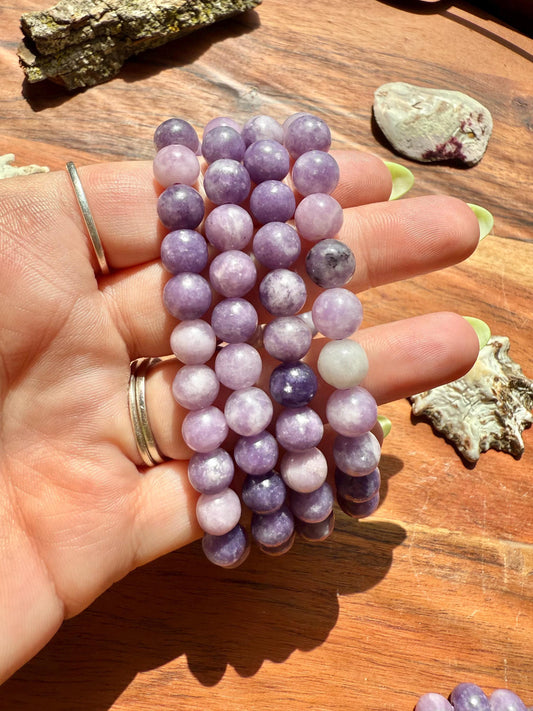 Lepidolite Bracelet 8mm || Lepidolite || Purple Crystal Bracelet || Gift for Crystal Lover || Gift for Mom || Crystal Bracelet