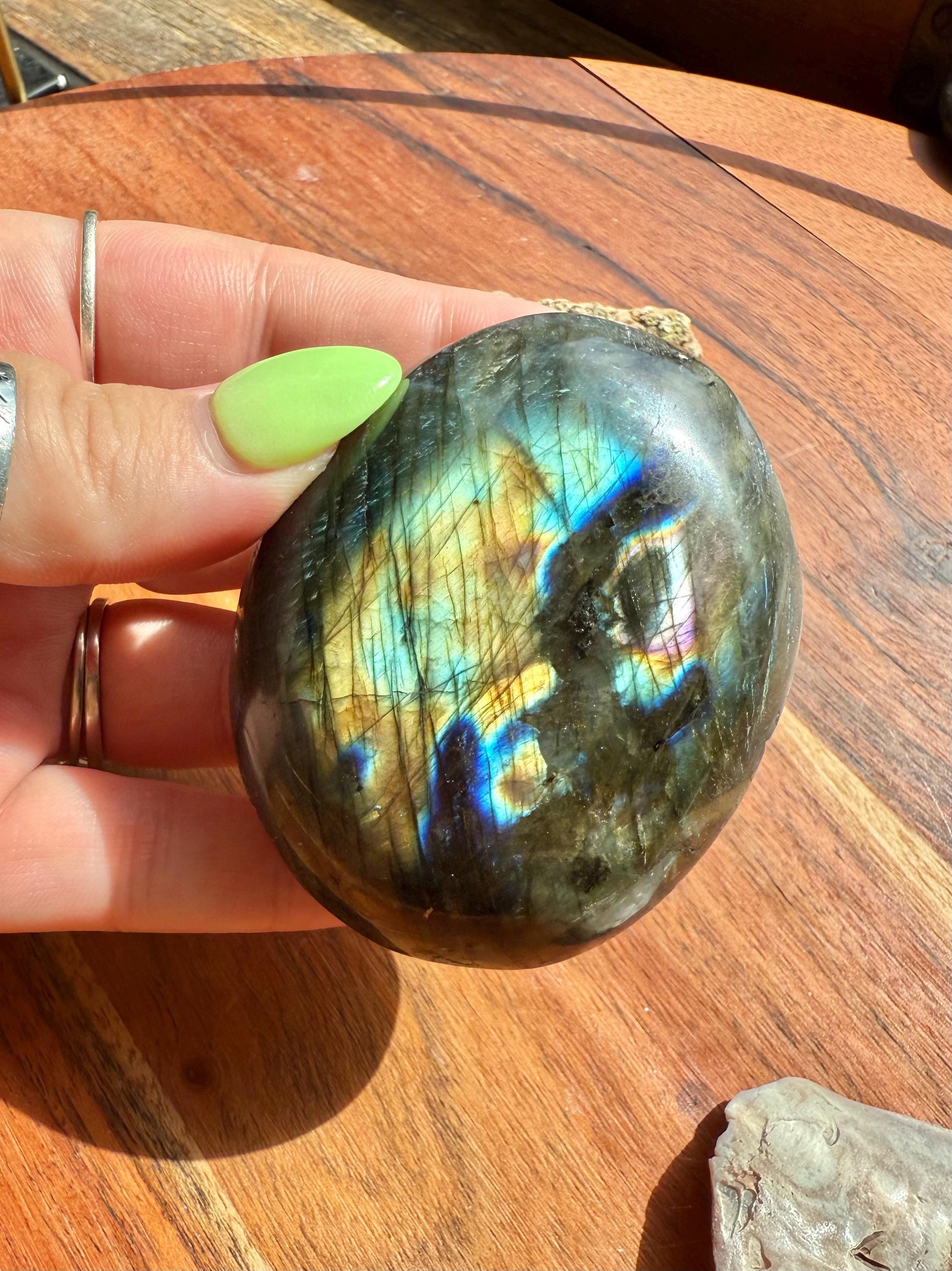 Flashy Labradorite Palm Stone