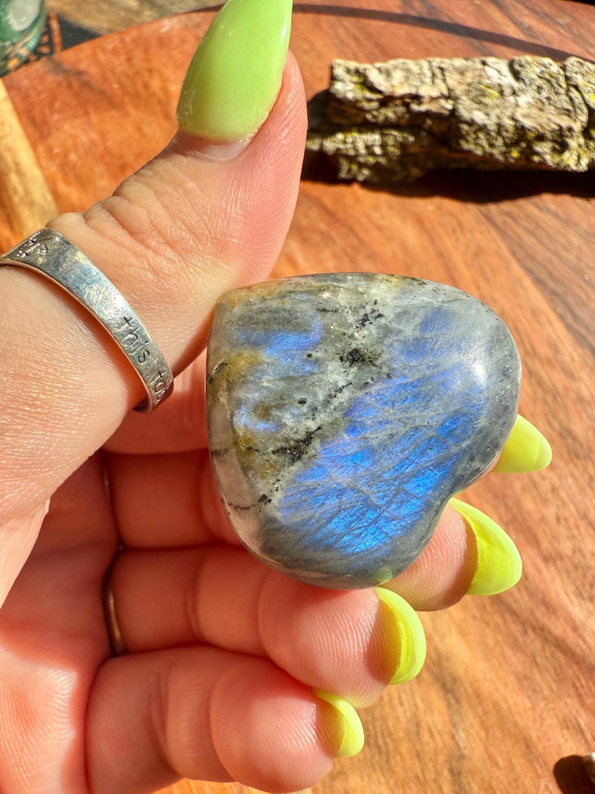 Blue Flash Labradorite Heart (Small)