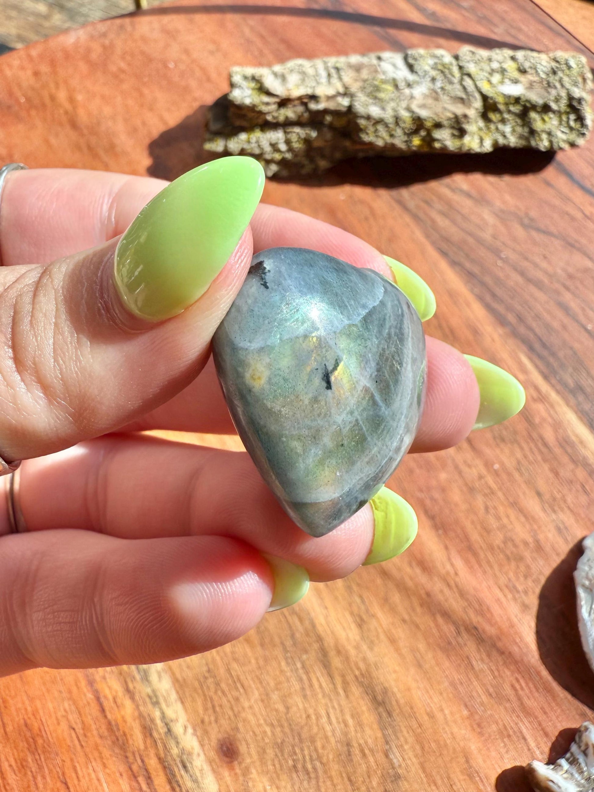 Flashy Labradorite Heart (Small)