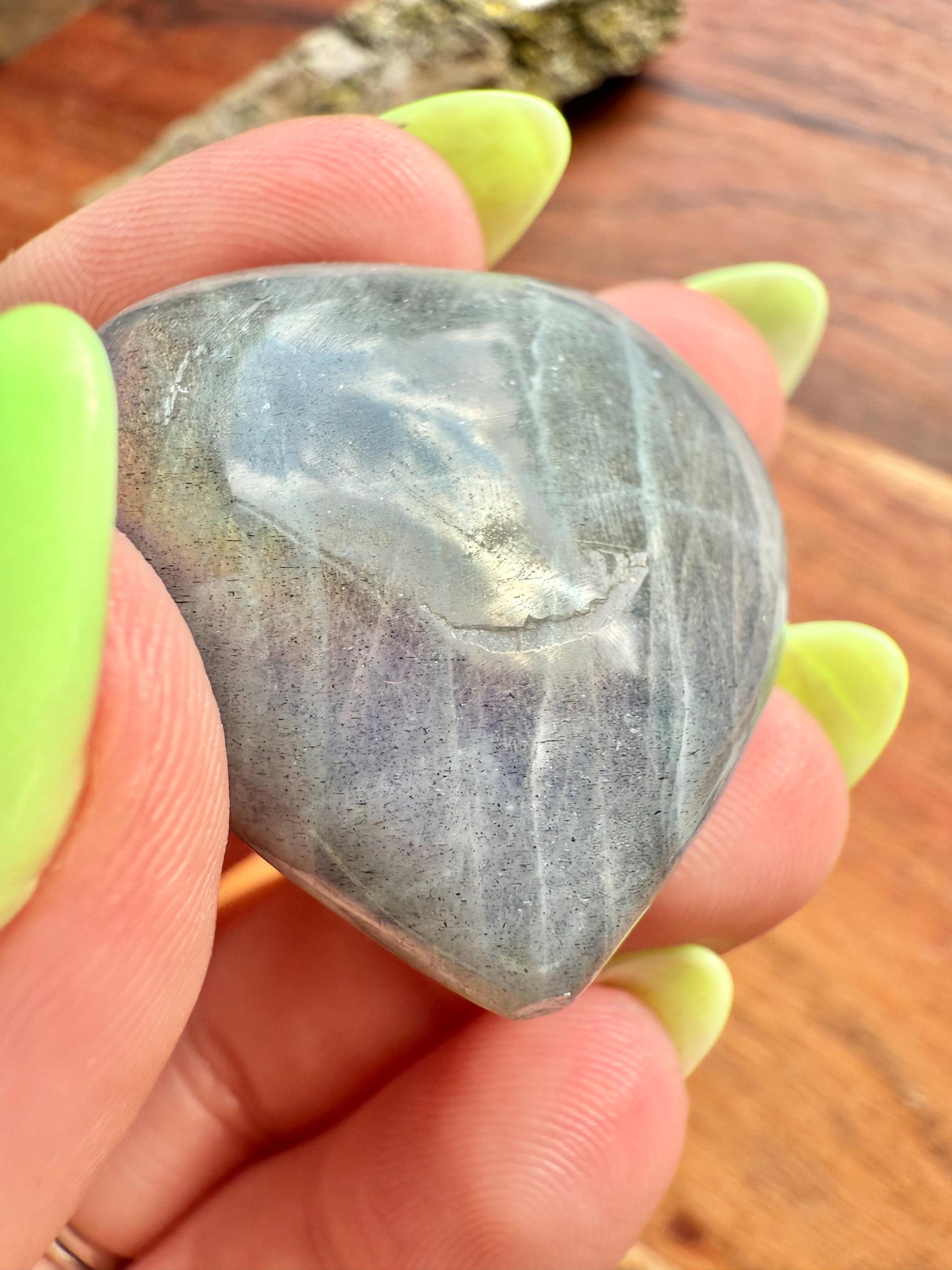 Rainbow Flash Labradorite Heart (Small)