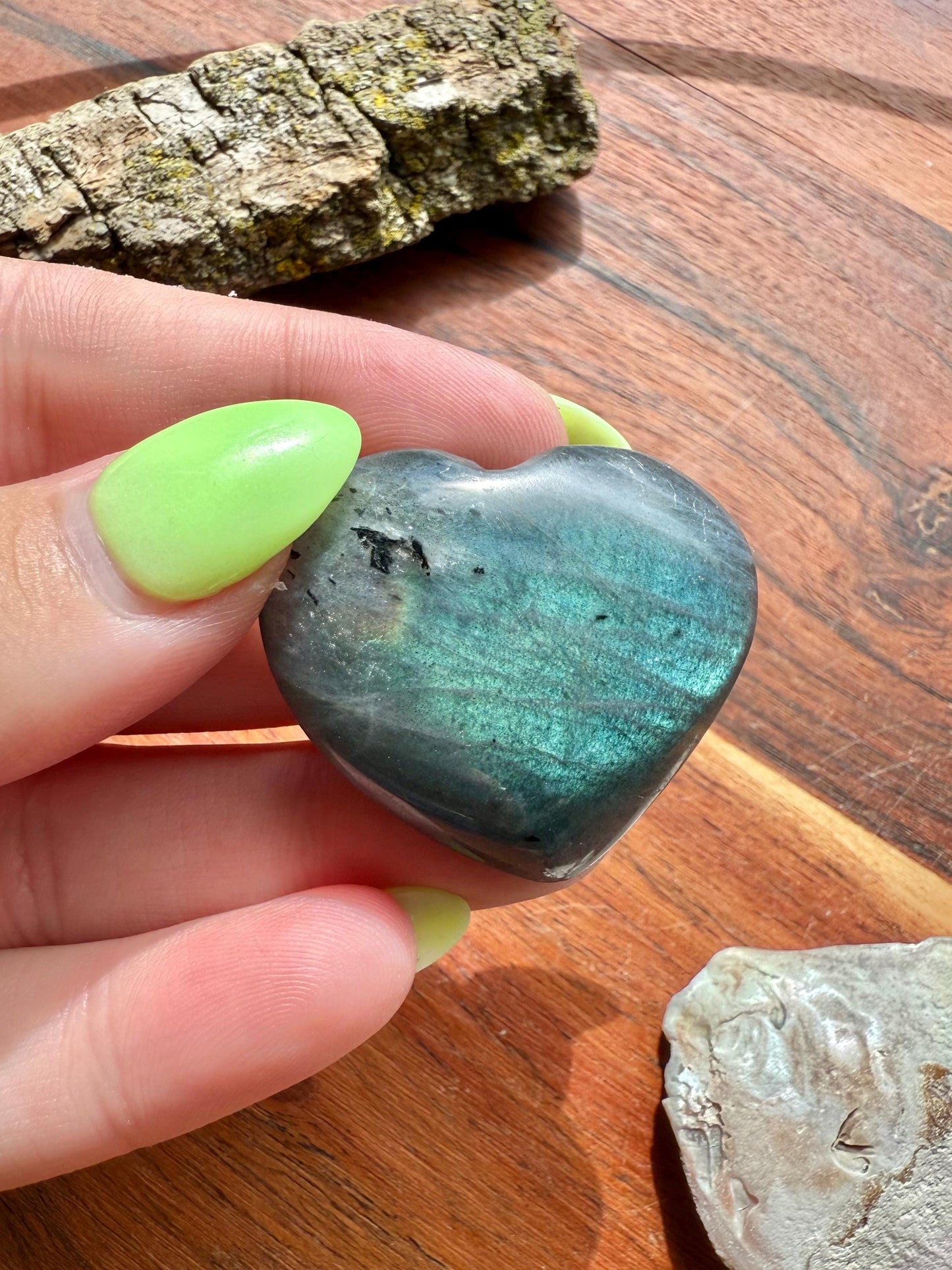 Blue Flash Labradorite Heart (Small)