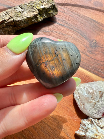 Sunset Flash Labradorite Heart (Small)