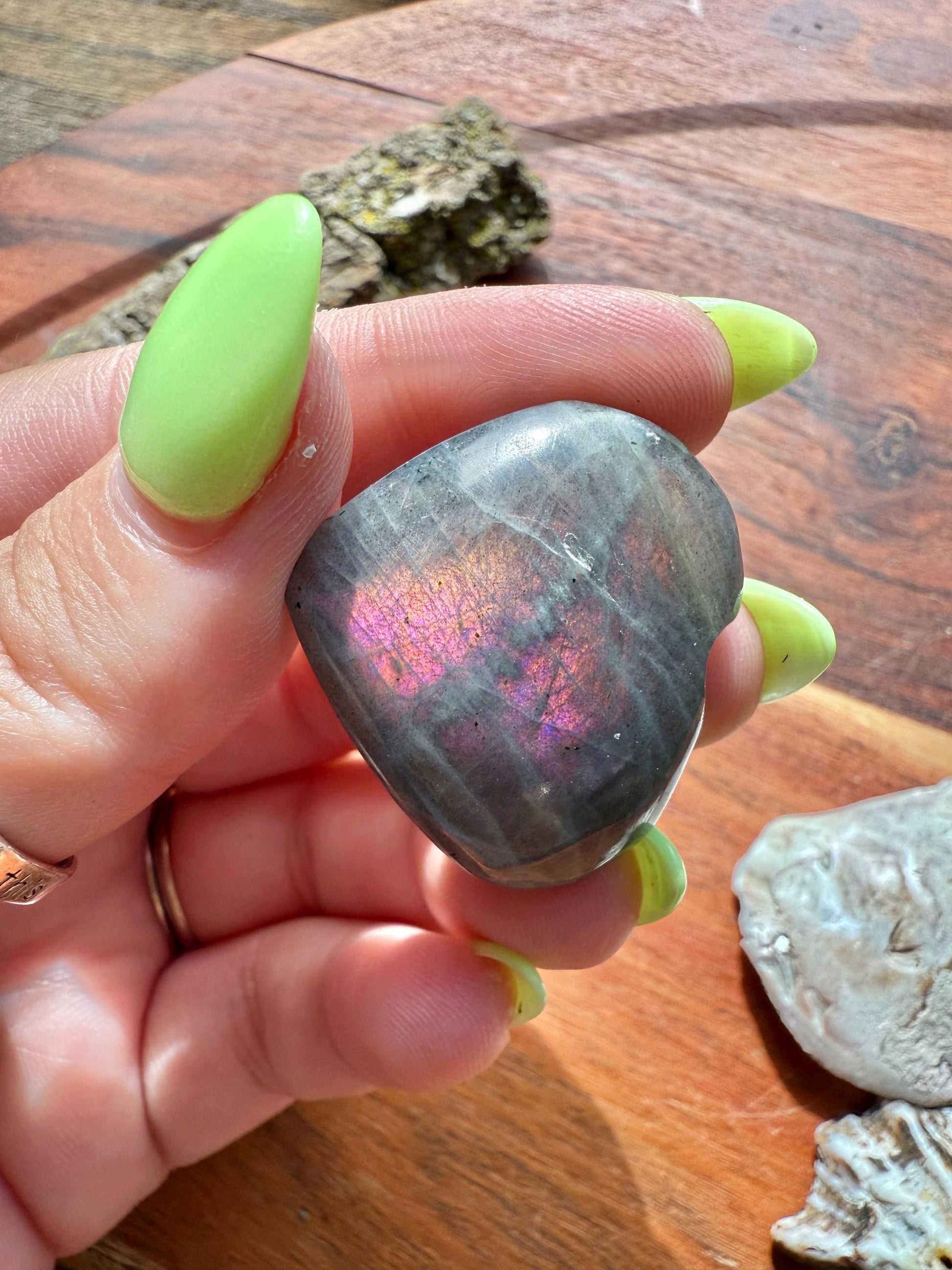 Sunset Flash Labradorite Heart (Small)