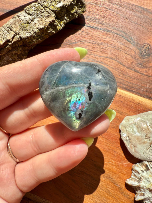 Rainbow Flash Labradorite Heart (Small)