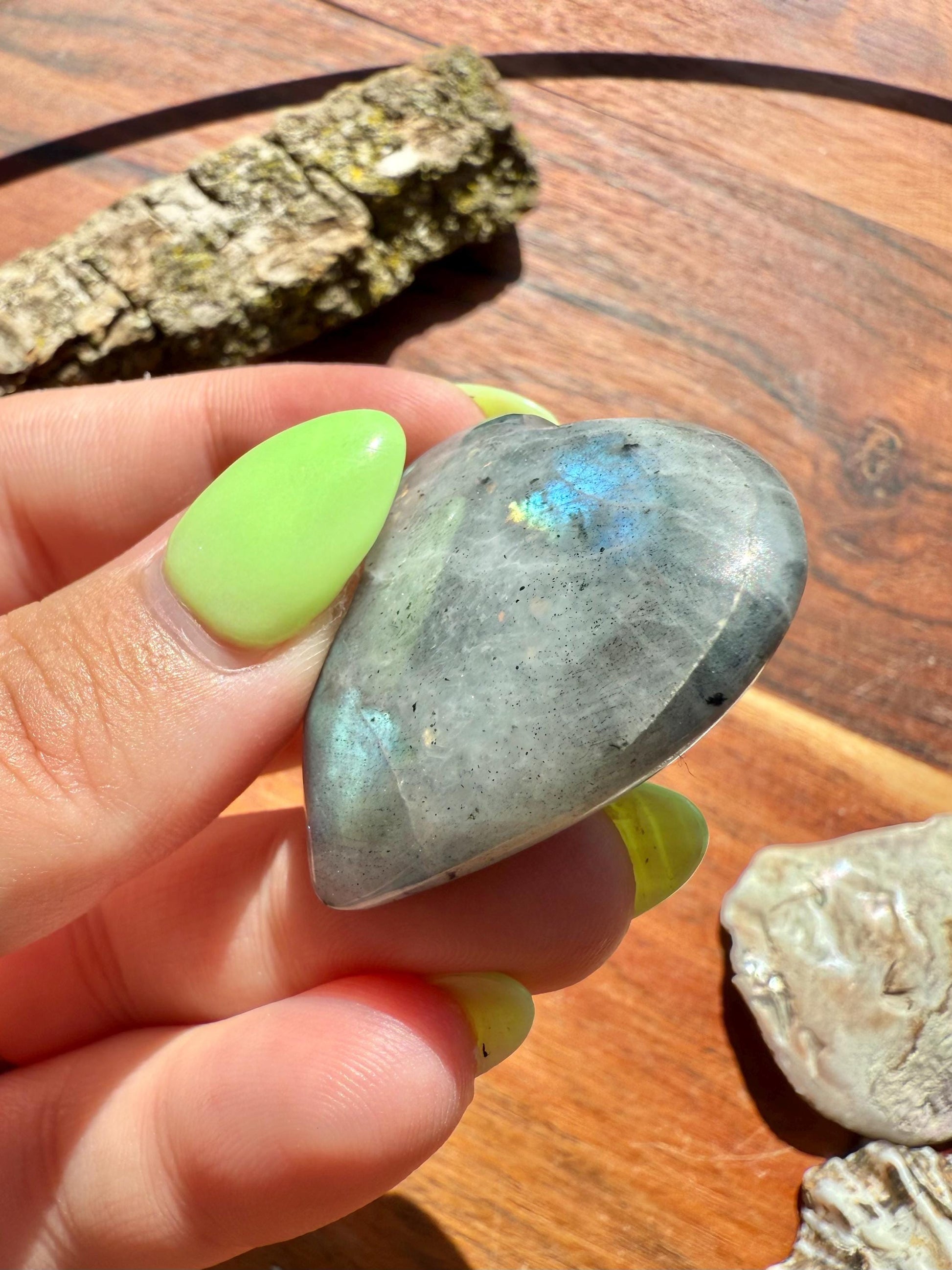 Rainbow Flash Labradorite Heart (Small)