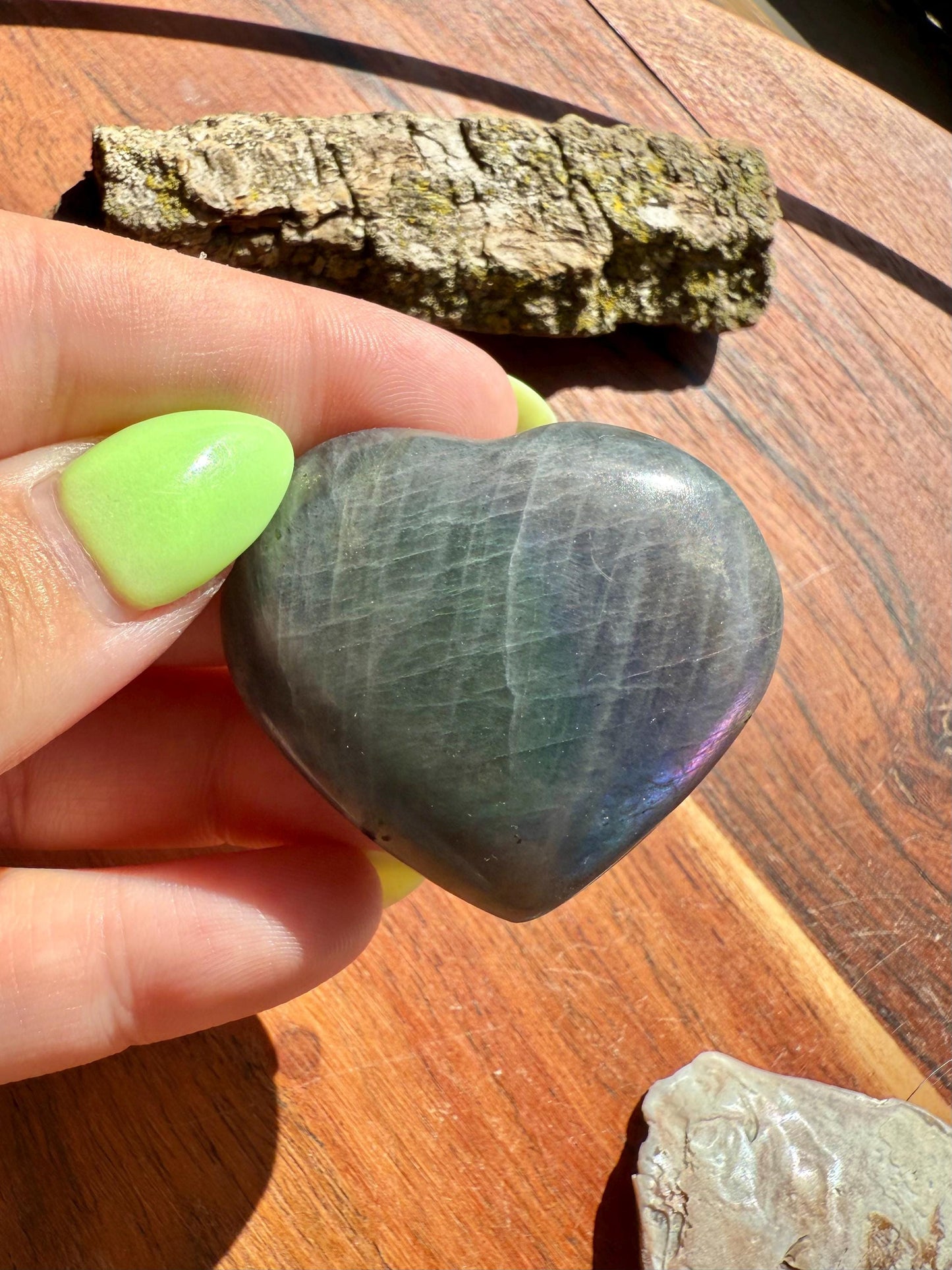 Rainbow Flash Labradorite Heart (Small)