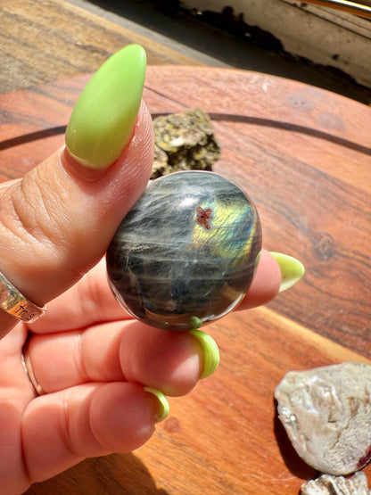 Rainbow Flash Labradorite Heart (Large)