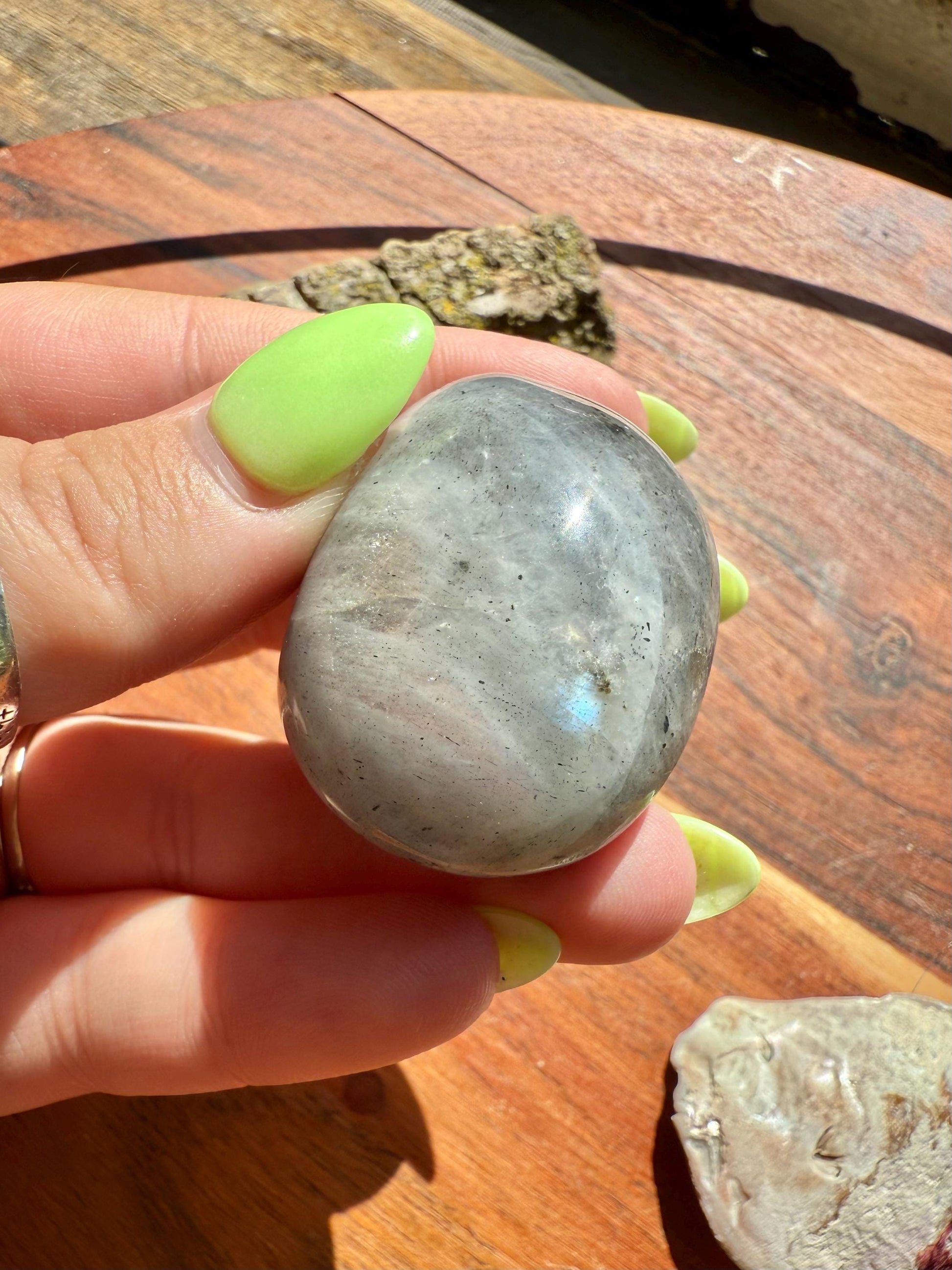 Purple Flash Labradorite Tumble (Extra Large)