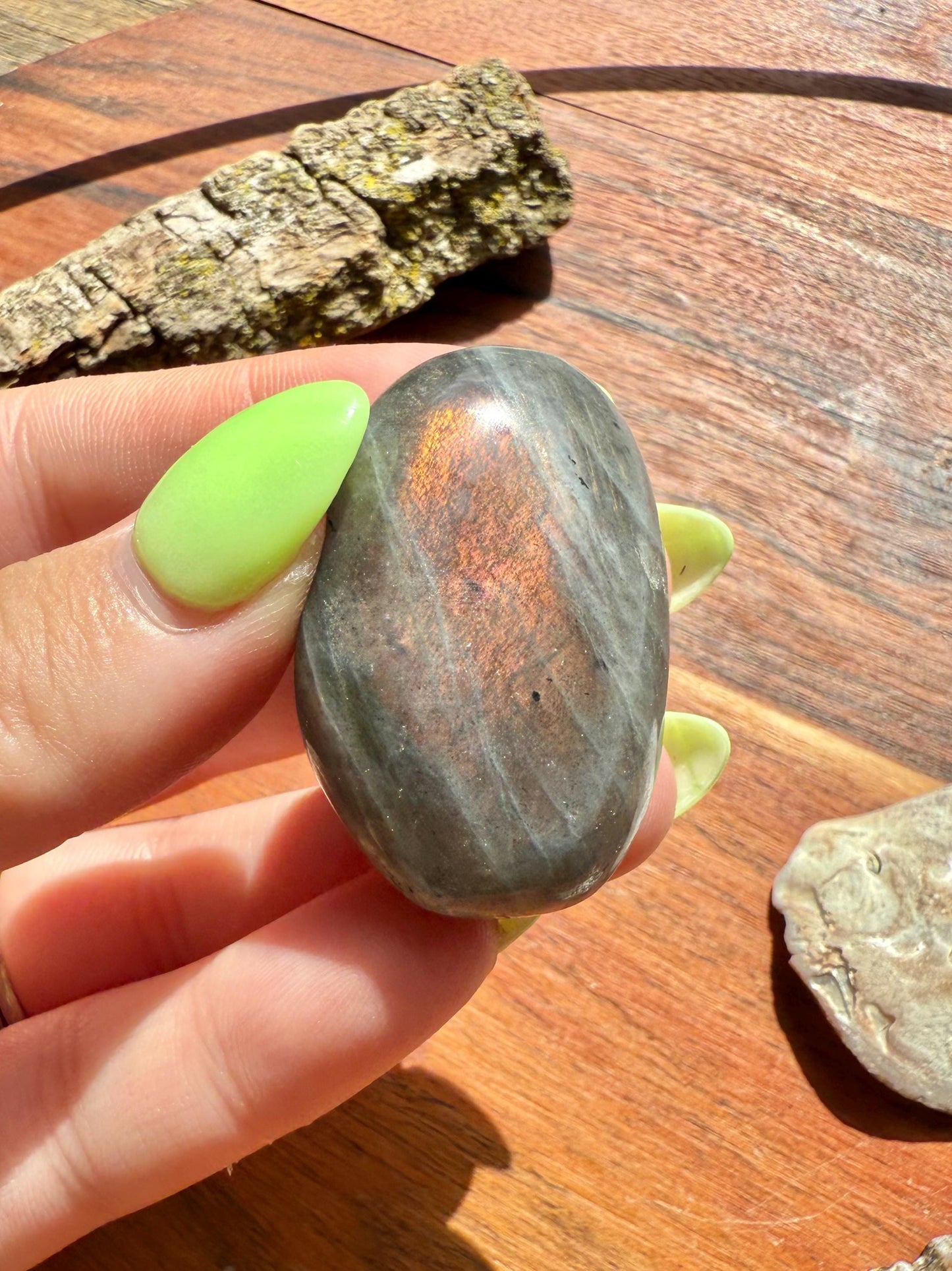 Sunset Flash Labradorite Heart (Large)