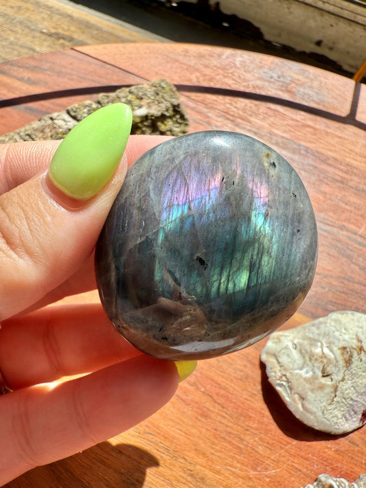 Flashy Labradorite Tumble (Extra Large)