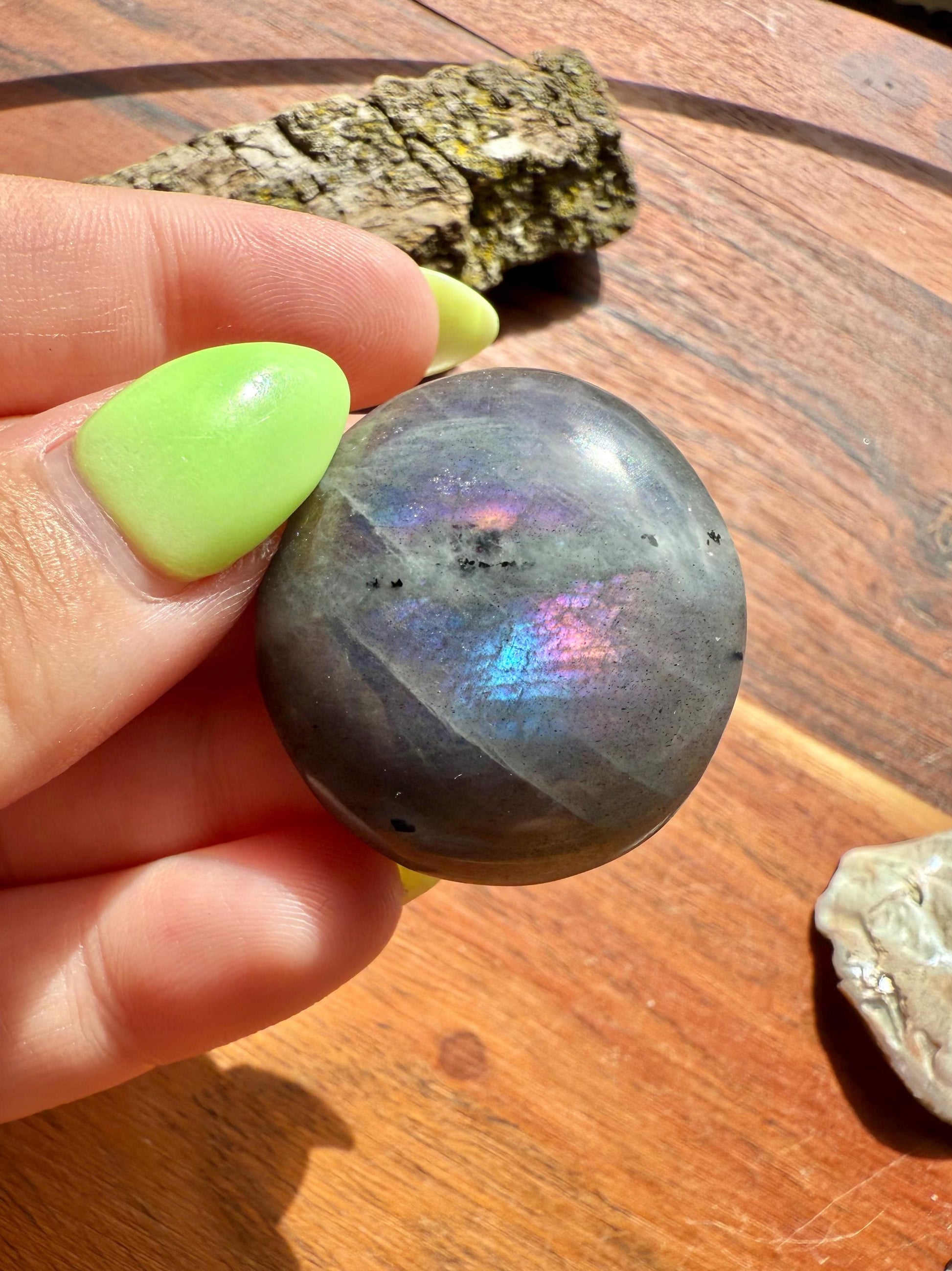 Flashy Labradorite Cabochon