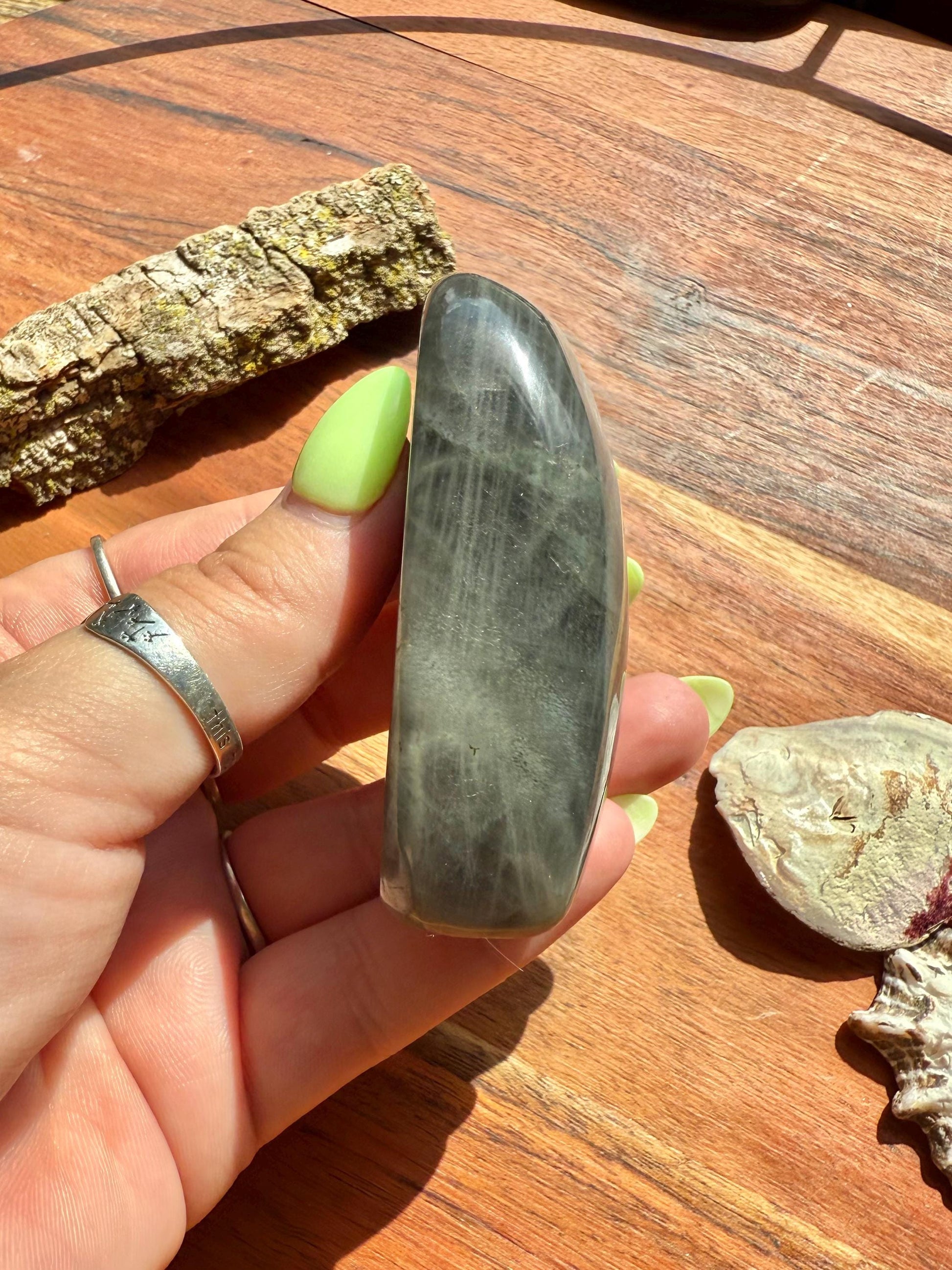 Blue-Green Flash Labradorite Freeform