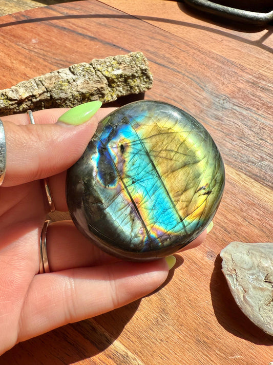 Flashy Labradorite Palm Stone