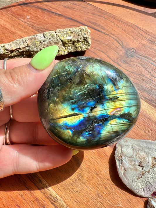 Flashy Labradorite Palm Stone