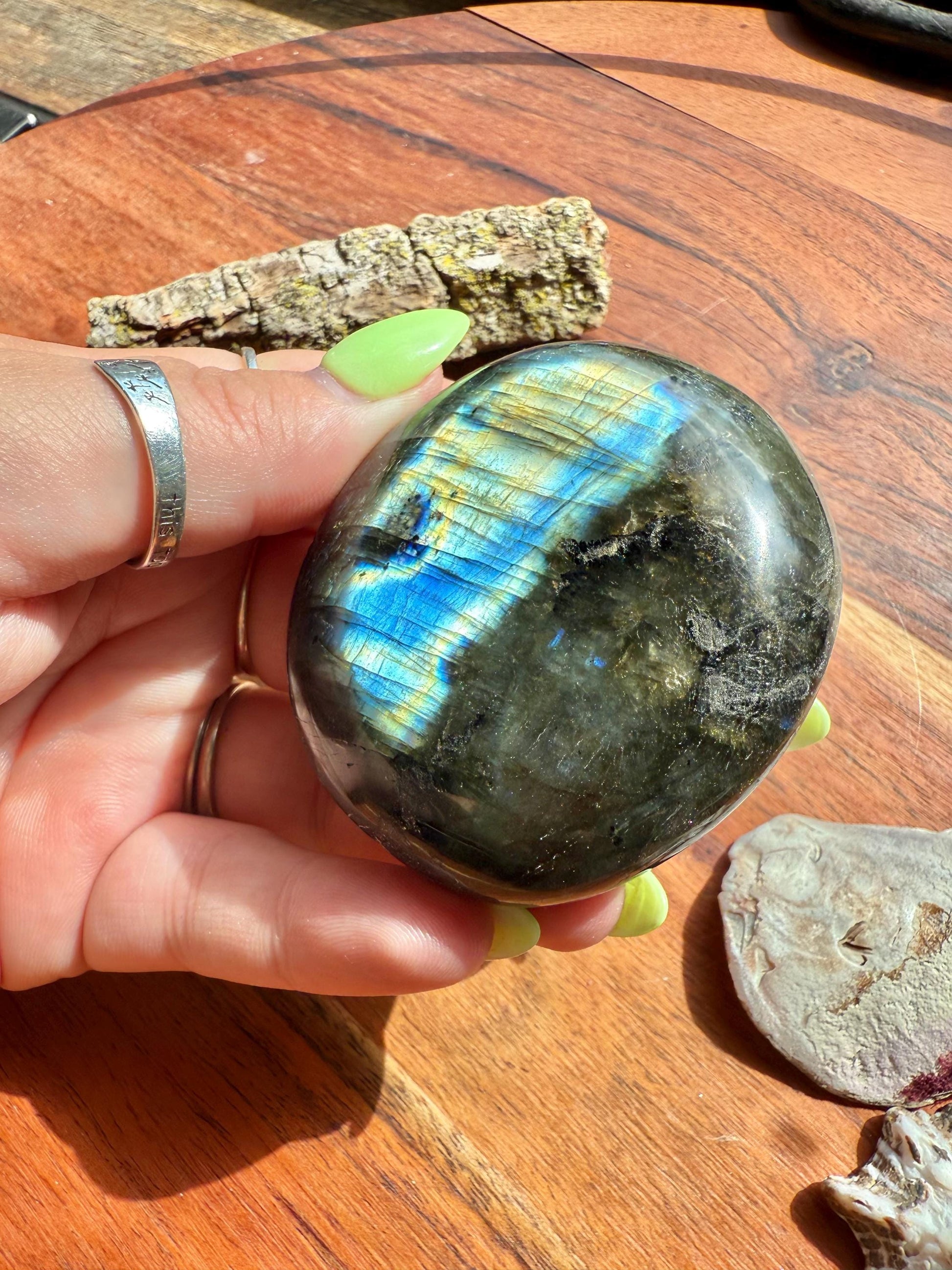 Flashy Labradorite Palm Stone
