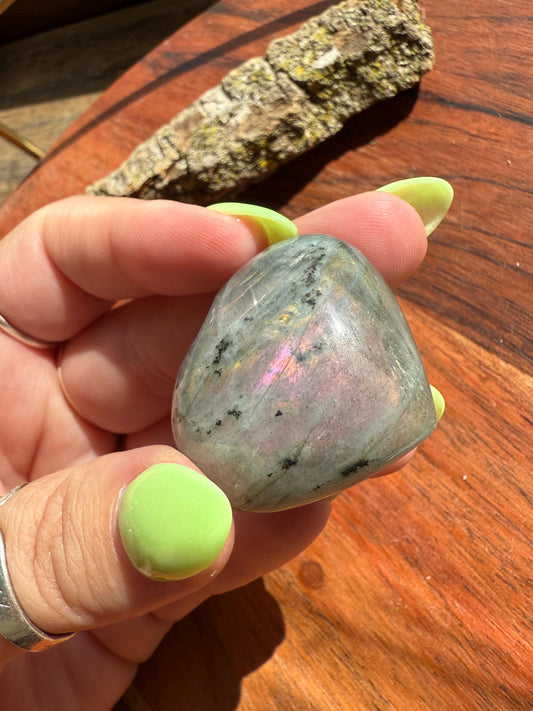 Sunset Flash Labradorite Heart (Small)